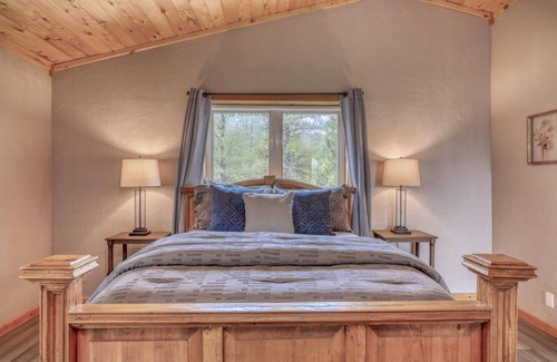 Loma Linda House | Rafting Tickets! Hot Tub /3 Story Home on Acres w/ Deck /BBQ and Outdoor Seating /Updated Decor