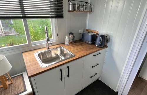 Raglan House | Raglan Seaview Cabin