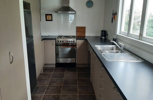 Martinborough Cottage | Railway Cottage - Home away from Home