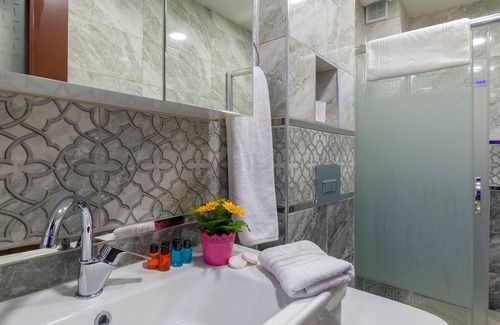 Kumkapi Hotel | Raimond Hotel