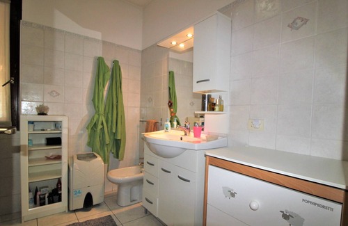 Orta San Giulio House | Rainbow House on Lake Orta With