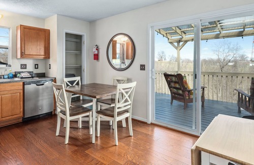 Williamstown House | Rainbow Ranch: Family Friendly 4 Bedroom in Lovely Williamstown, 5 min to ARK!