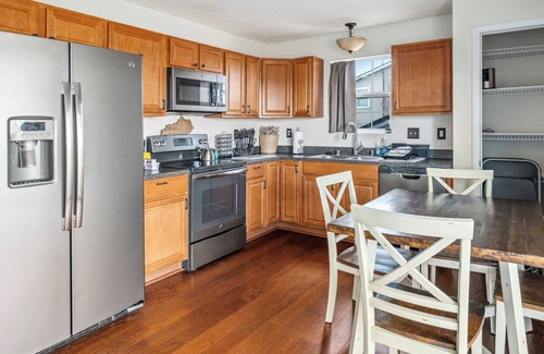 Williamstown House | Rainbow Ranch: Family Friendly 4 Bedroom in Lovely Williamstown, 5 min to ARK!