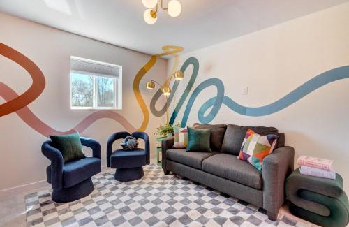 West Colorado Springs House | Rainbow Road Hot Tub Pikes Peak Views Pac Man