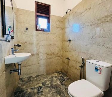Warukandeniya Villa | Rainforest Mount Villa