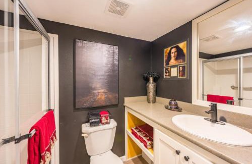 Forks House | Rainforest Tiny Home Retreat Twilight Edition #23