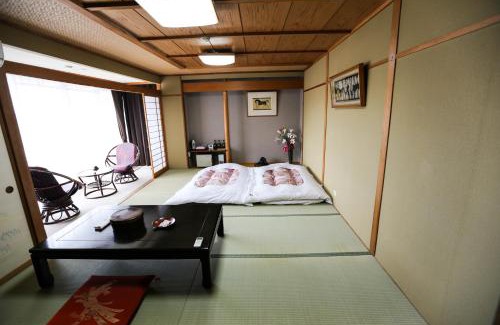 Yudanaka Shibu Onsen Hotel | Rakki OnsenRyokan 楽奇温泉旅館