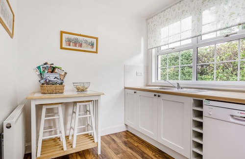 Newtyle Cottage | RALSTON BOTHY, pet friendly, luxury holiday cottage in Blairgowrie