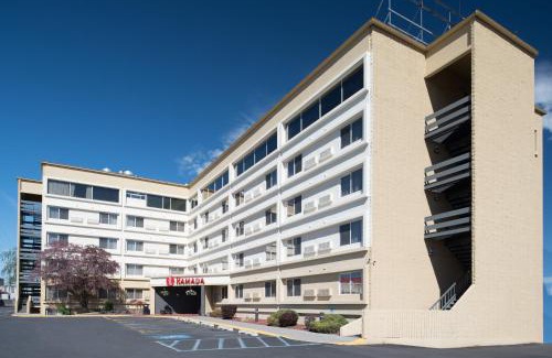 East Central Hotel | Ramada by Wyndham Downtown Spokane