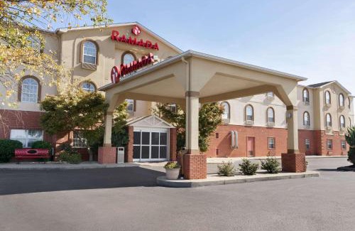 Elizabethtown Hotel | Ramada by Wyndham Elizabethtown