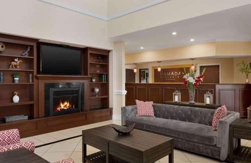 Elizabethtown Hotel | Ramada by Wyndham Elizabethtown