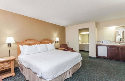 Lebanon Hotel | Ramada by Wyndham Lebanon