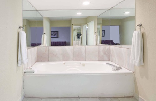 Lebanon Hotel | Ramada by Wyndham Lebanon