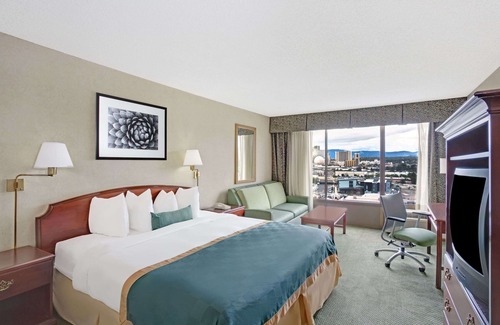 Northeast Reno Hotel | Ramada by Wyndham Reno Hotel and Casino