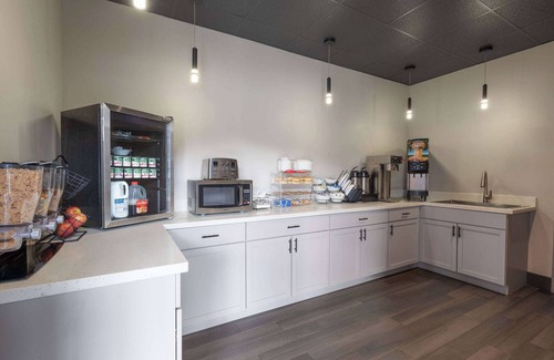 Dothan Hotel | Ramada by Wyndham Studio Suites Dothan
