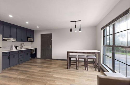Dothan Hotel | Ramada by Wyndham Studio Suites Dothan