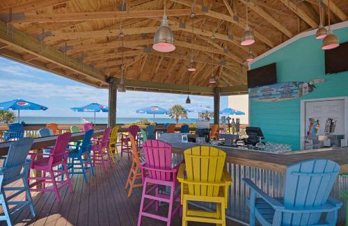 Bahama Beach Hotel | Ramada by Wyndham Panama City Beach / Beachfront