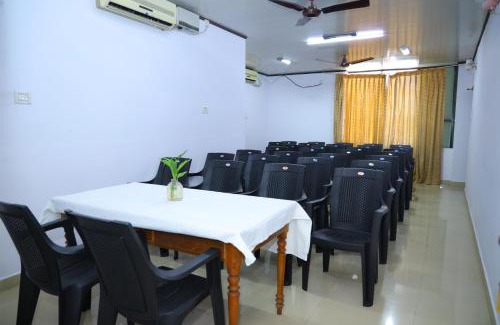 Ambalapuzha Hotel | Ramanilayam Tourist Home