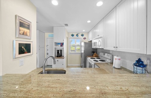 Sunnyside Condo | Ramsgate Lucky 13. First time on Rental market. Custom and perfect for your trip