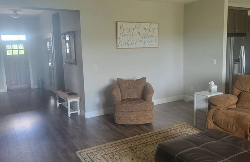 Ridgefield House | Ranch house in a clean quiet neighborhood near Ilani Casino and Wildlife Refuge