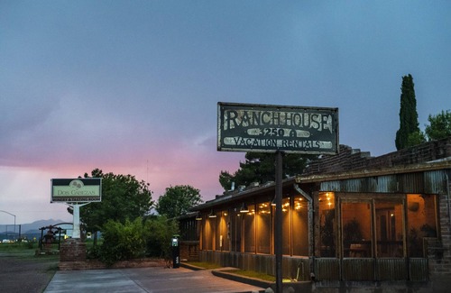 Sonoita Apartment | Ranch house vacation rental studio Suite 1