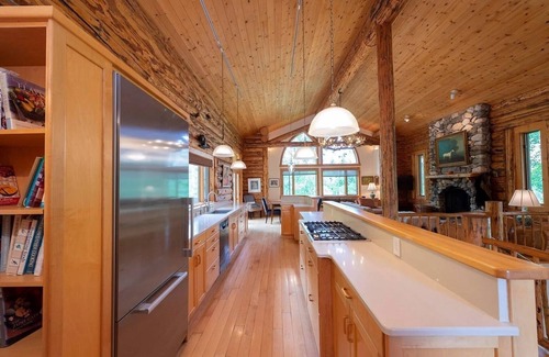 Hailey House | Ranch living- Log cabin fully gated property with gorgeous views and ambiance!