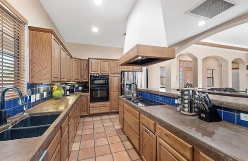 Valley Farms House | Rancho Retreat!