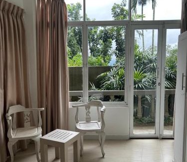 Tennekumbura Villa | Range Kandy