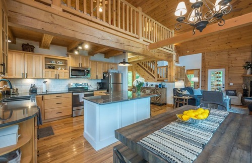 Maggie Valley House | Range Views - Sleeps 6, Firepit, Hot Tub