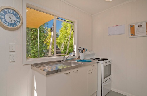 Matarangi House | Rangimarie on Kenwood- Matarangi Holiday Home