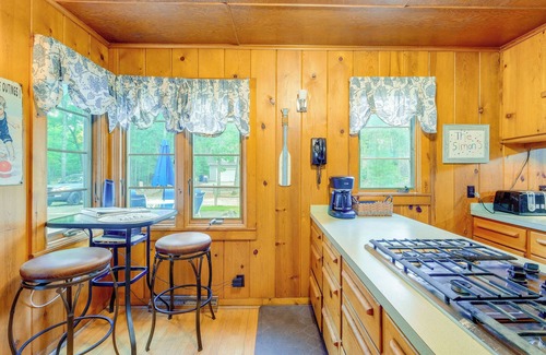 Rapid City Cottage | Rapid City Cottage w/Patio Near Beach Access!