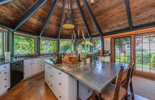 Belvedere Tiburon House | Rapunzel's Story Book Home Away-from-Home
