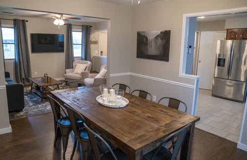 Dry Ridge House | Rare 4 Bedroom Near Ark Encounter