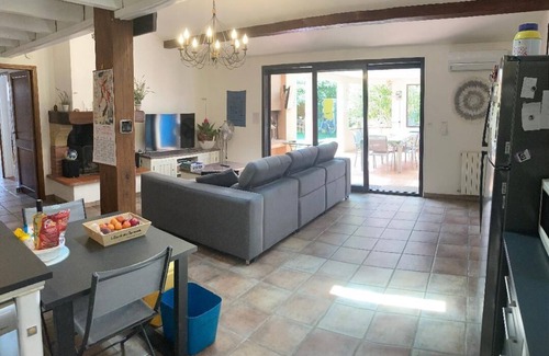 Argeles Plage Villa | Rare, A 100 m de la Plage, Villa Avec Piscine, Jardin et Parking Privé Clos