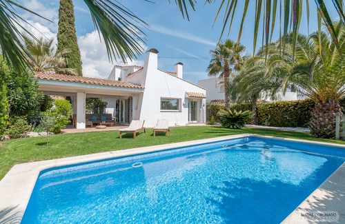 Can Macia House | Rare: Design, charm and tranquility in a privileged location, 5 minutes from Sitges