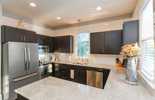 East Nashville House | Rare E Nash Home w/Yard ~ 1.5 mi to Titans