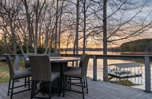Winchester House | Rare Flat Lot wBeautiful Views Dock Hot Tub