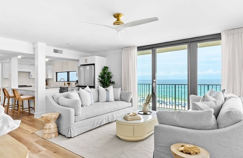 Miramar Beach Condo | Rare Front Stack Remodeled 2 bedroom Gem in Mainsail- Free Beach Service!