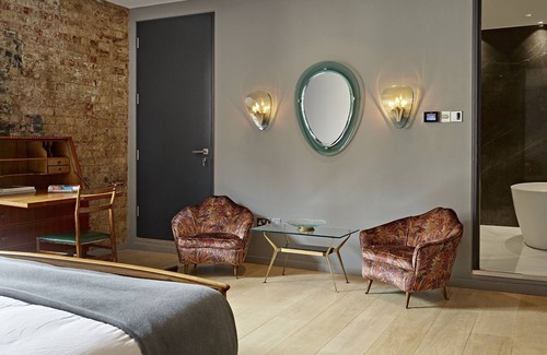 Barbican Apartment | Rare, Luxurious Home in Private Courtyard