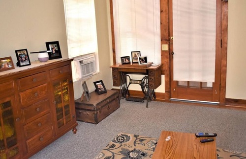 Auburn Apartment | Rare Private Apartment in Downtown Auburn
