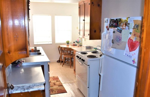 Auburn Apartment | Rare Private Apartment in Downtown Auburn