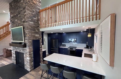 Valois Cottage | Rare Water-Level Lakefront Cottage on Seneca Lake – Dock and Fire Pit
