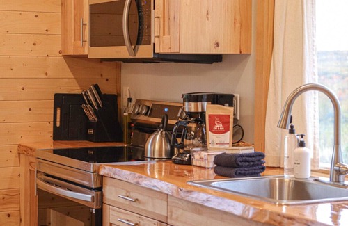 Bayfield Cabin | Raspberry Island Lighthouse Overlook Cabins in Bayfield
