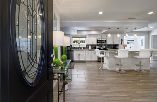 Rancho Mirage House | Rat Pack Swagger - Mid-Century Modern in quiet neighborhood of Tamarisk Heights