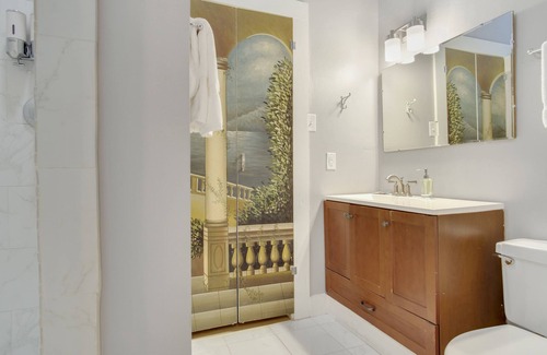 Treme Hotel | Rathbone Mansions - Apartment