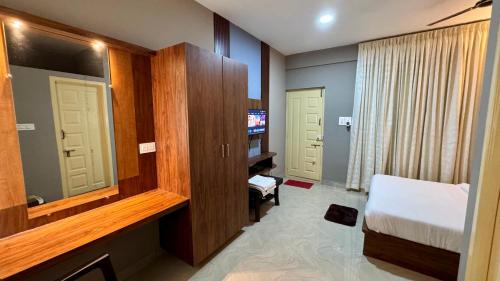 Udupi Hotel | Ratna Residency
