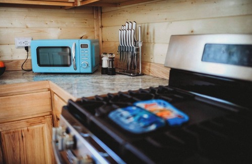 Fairbanks Apartment | Raven's Spruce Suite #7 Getaway