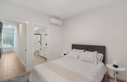 University District House | Ravenna City Charm: Rooftop + Close to UW