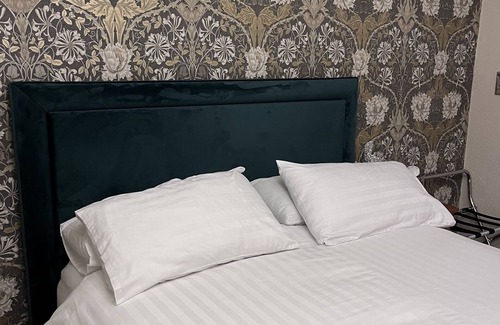 Tillicoultry Bed & Breakfast | Ravenswood Guest House