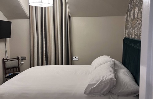 Tillicoultry Bed & Breakfast | Ravenswood Guest House